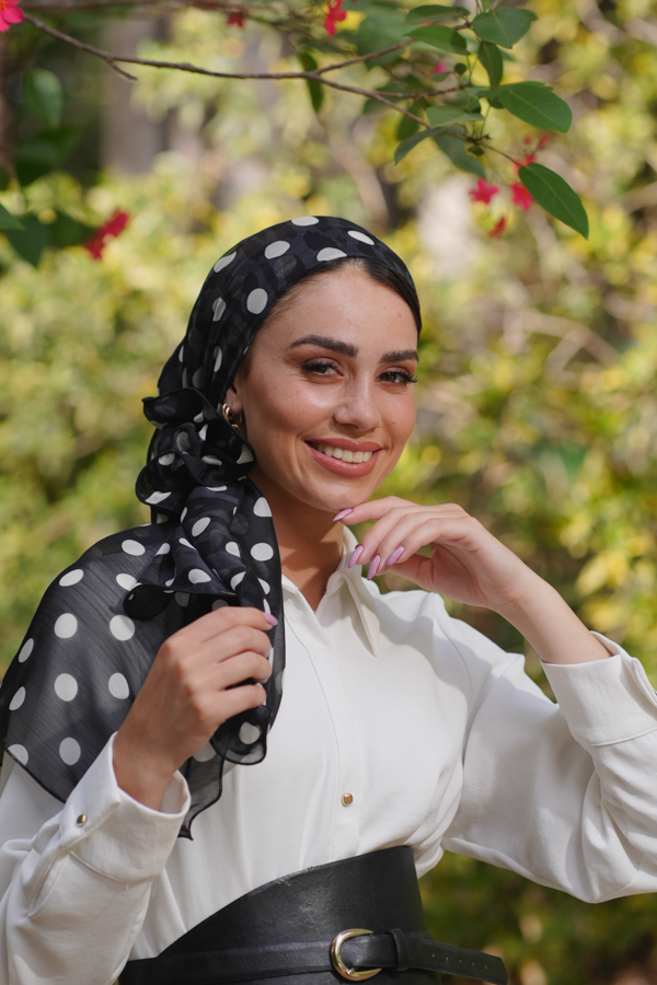 Black and White Dots Printed Headscarf