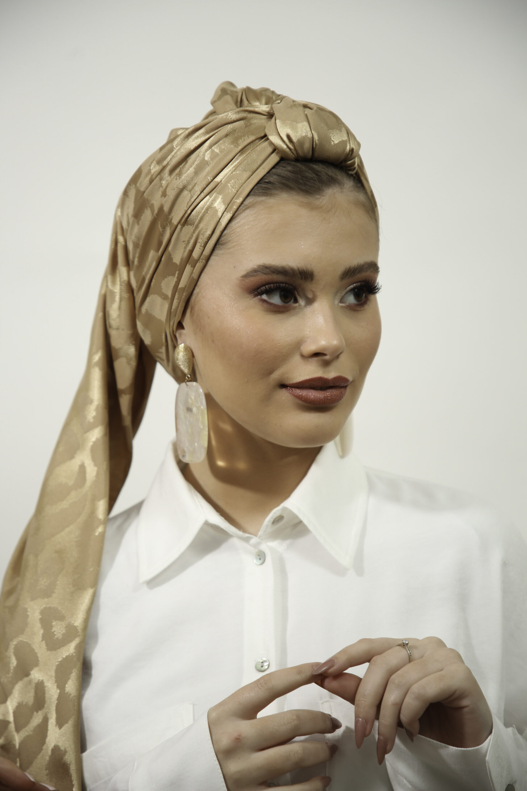 Evening headscarf long Special Gold Beige