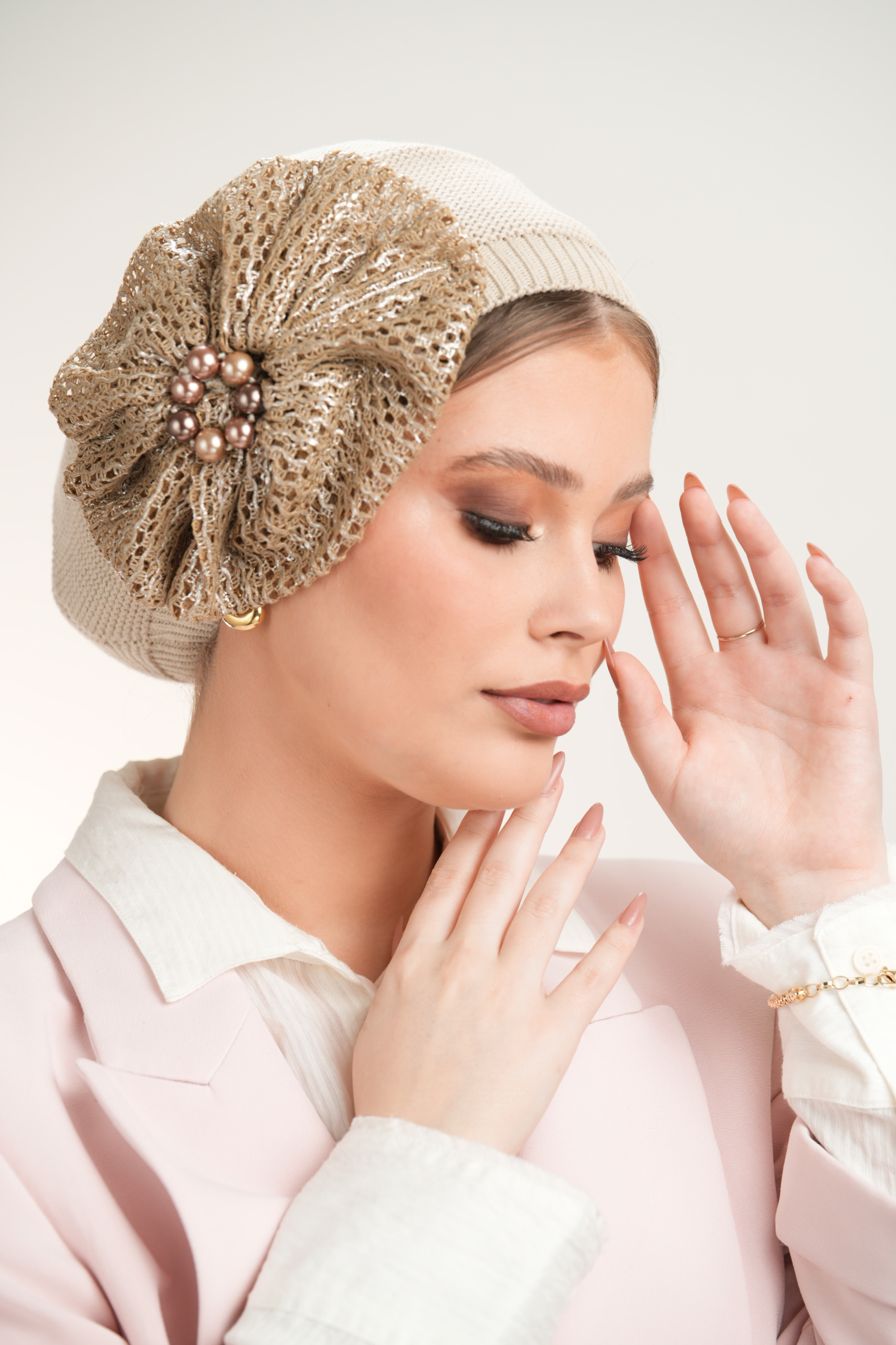 Beige Beret with mesh flower and beads