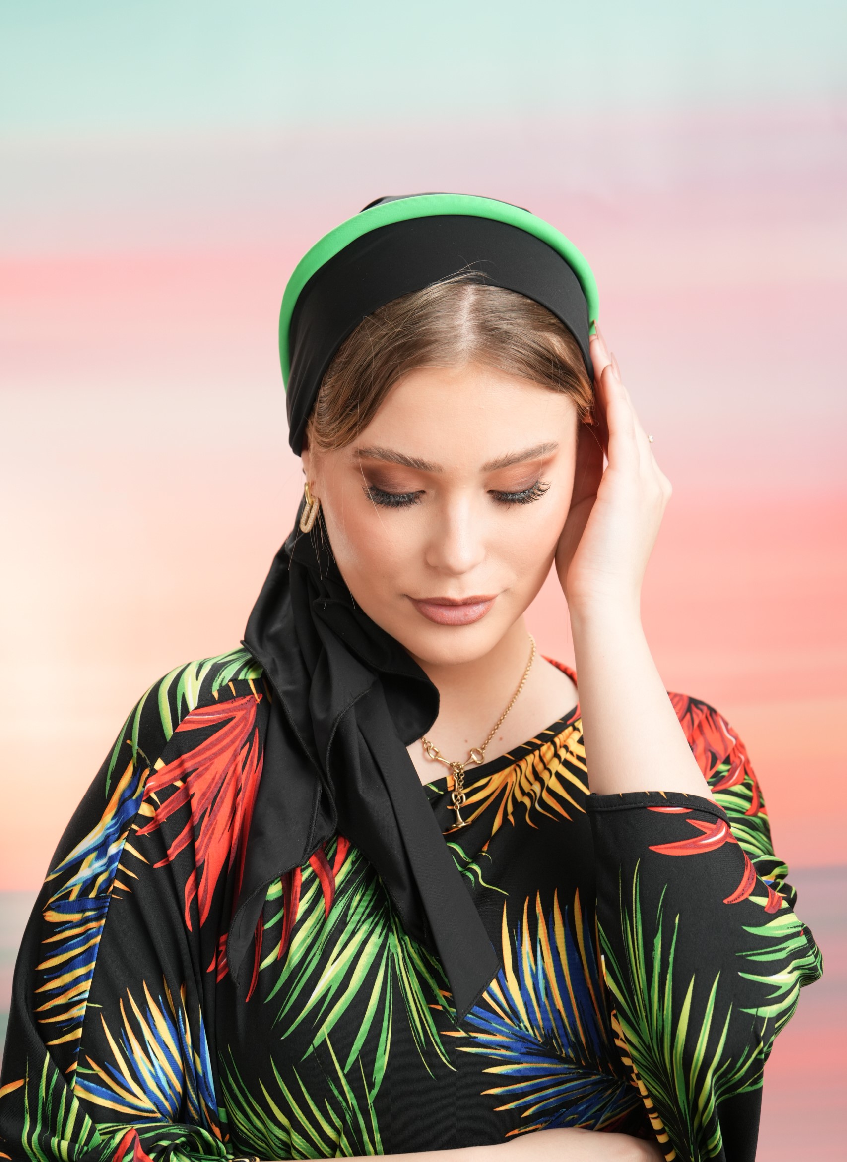 Beach Headscarf with black base & green headband