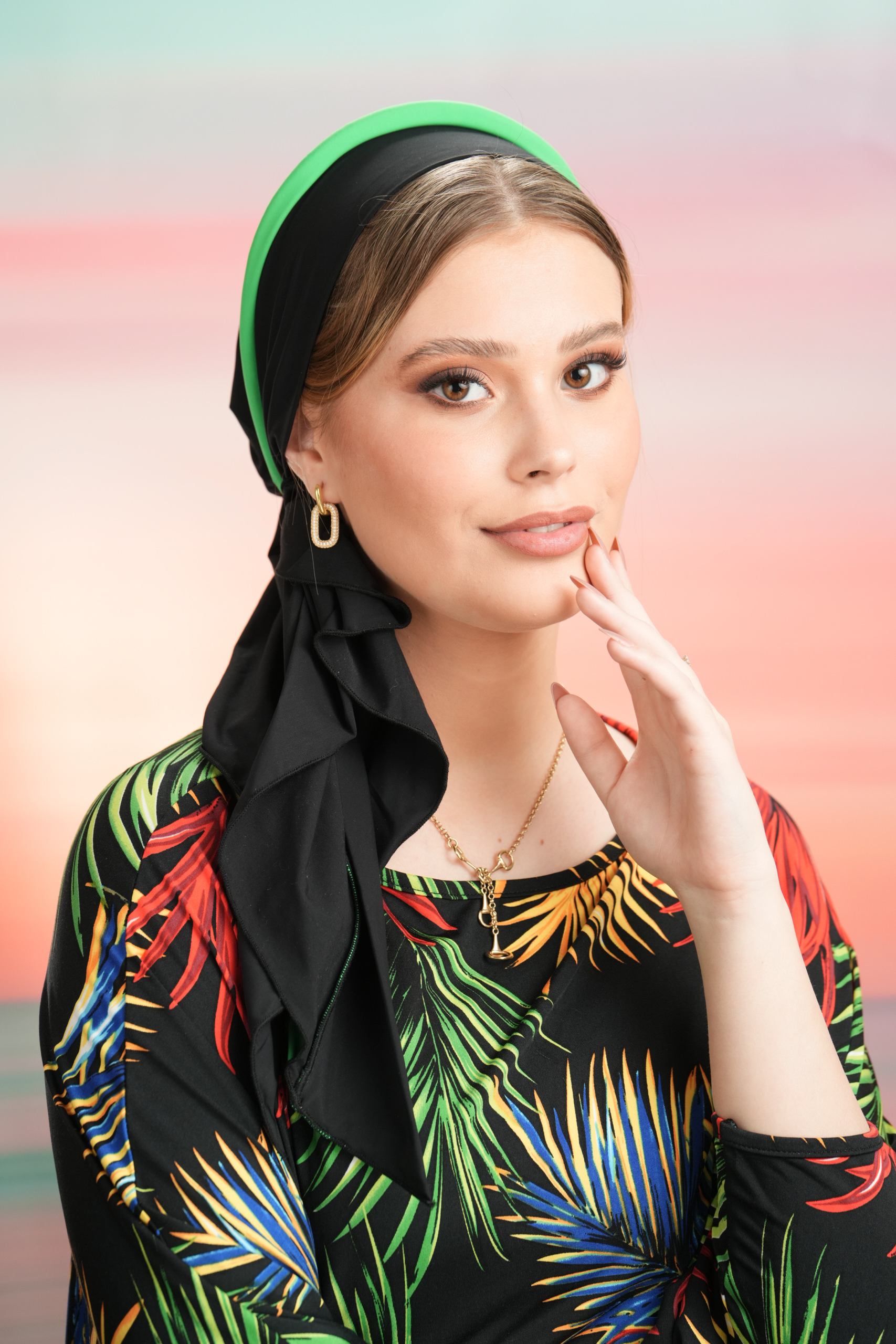 Beach Headscarf with black base & green headband