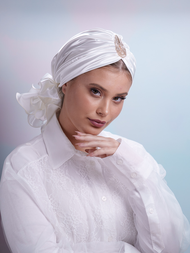 White Satin C-Chic Jewelry