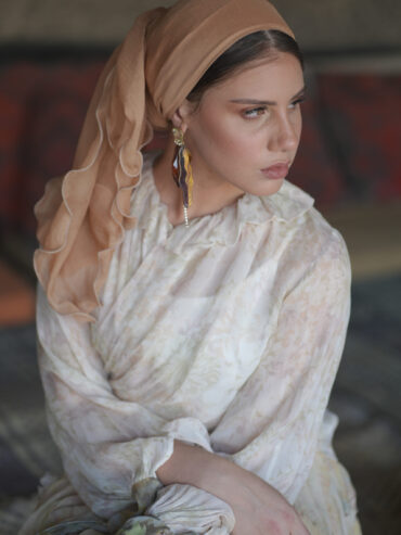 Beige Cinderella