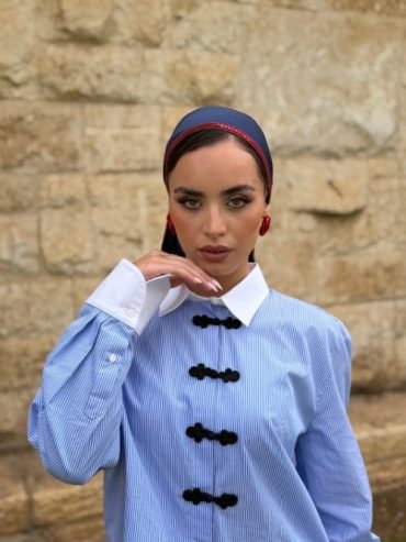 Dark Blue Triangle headscarf with thin Red Glitter Strip